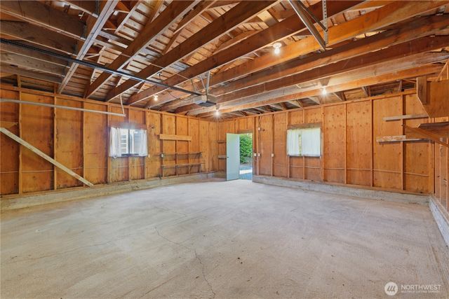 207 E 84th St Street, Tacoma, WA 98445