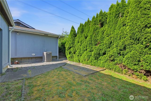 207 E 84th St Street, Tacoma, WA 98445