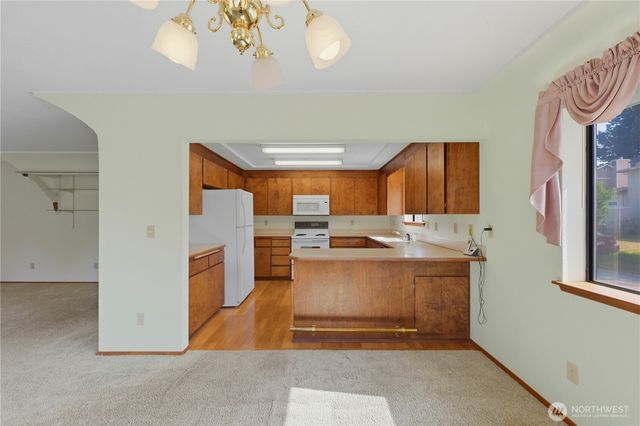 207 E 84th St Street, Tacoma, WA 98445