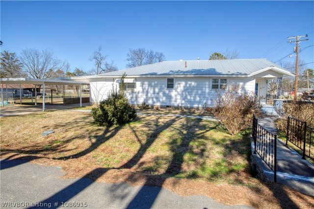 100 Packard Street, Mansfield, AR 72944