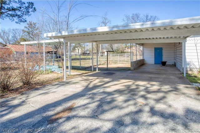 100 Packard Street, Mansfield, AR 72944