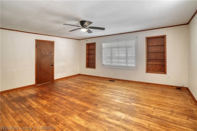 100 Packard Street, Mansfield, AR 72944