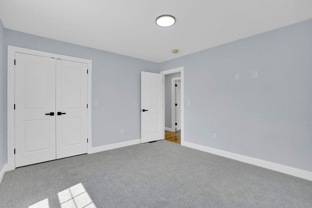 57 America St, Chicopee, MA 01013