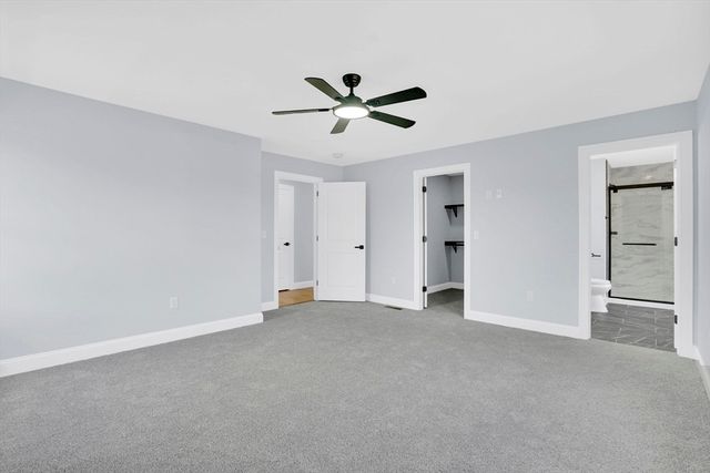 57 America St, Chicopee, MA 01013