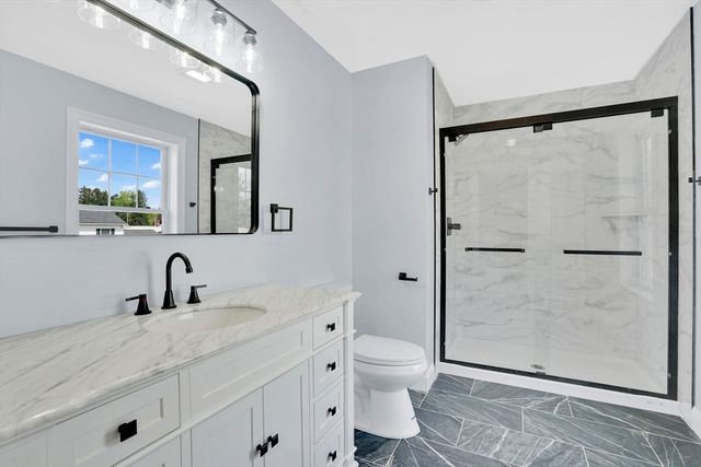 57 America St, Chicopee, MA 01013