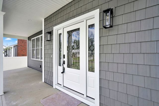 57 America St, Chicopee, MA 01013