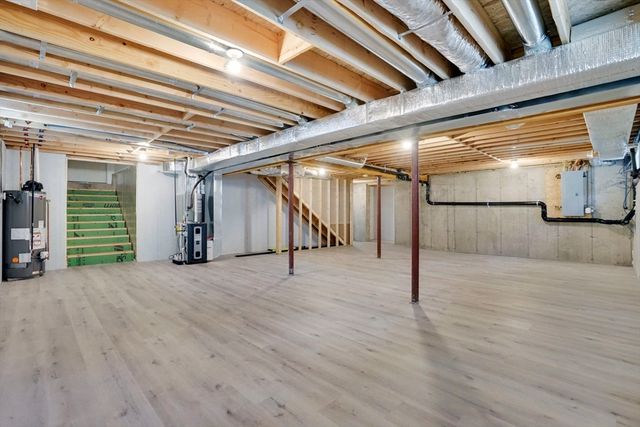 57 America St, Chicopee, MA 01013