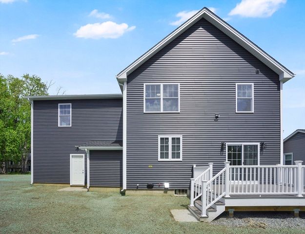 57 America St, Chicopee, MA 01013