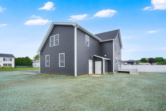 57 America St, Chicopee, MA 01013