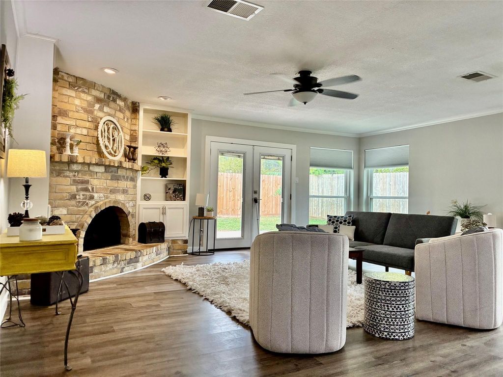 16239 Brookford Drive, Houston, TX 77059