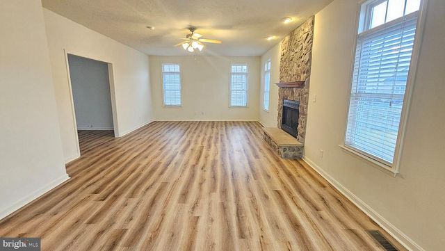2822 SLINGERLAND DR, Fredericksburg, VA 22408