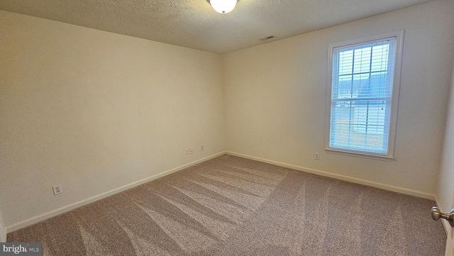 2822 SLINGERLAND DR, Fredericksburg, VA 22408