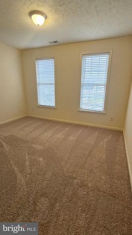 2822 SLINGERLAND DR, Fredericksburg, VA 22408