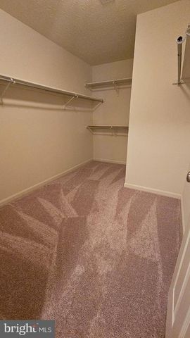 2822 SLINGERLAND DR, Fredericksburg, VA 22408