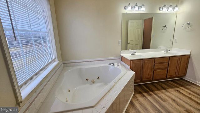 2822 SLINGERLAND DR, Fredericksburg, VA 22408