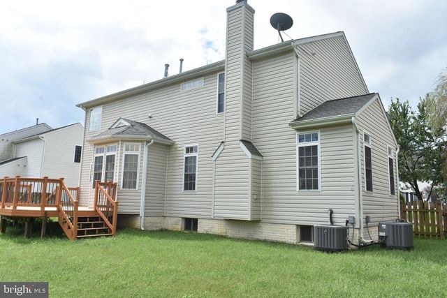 2822 SLINGERLAND DR, Fredericksburg, VA 22408