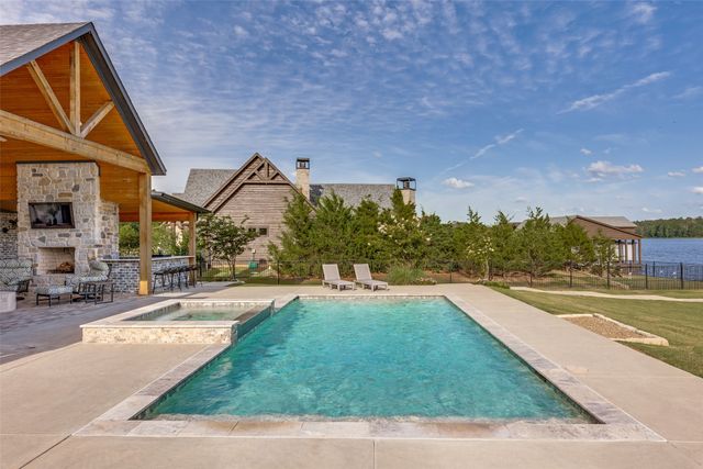 372 Pleasant View Road, Winnsboro, TX 75494