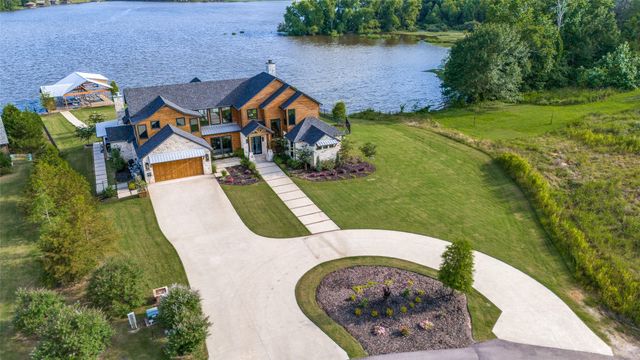 372 Pleasant View Road, Winnsboro, TX 75494