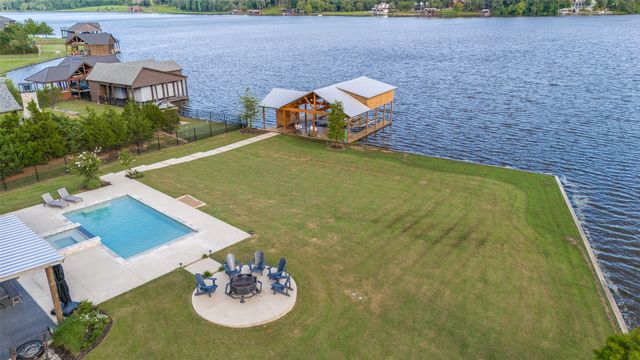 372 Pleasant View Road, Winnsboro, TX 75494