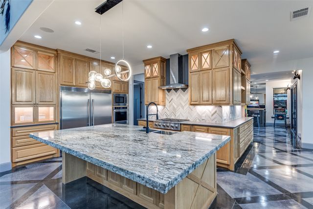 372 Pleasant View Road, Winnsboro, TX 75494