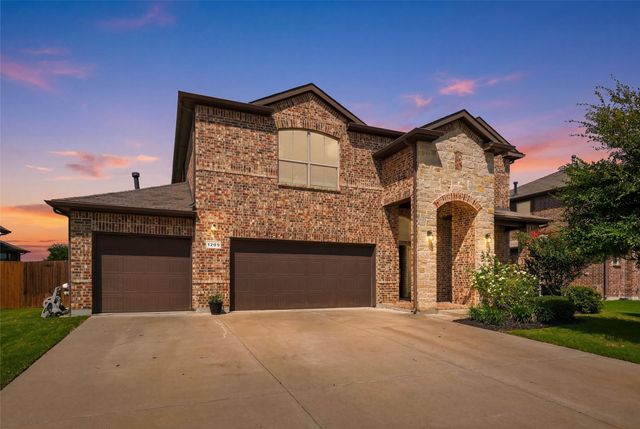 1209 Alnwick Lane, Saginaw, TX 76131