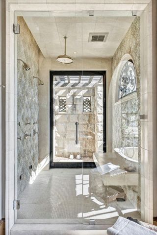 419 Lighthouse DR, Horseshoe Bay, TX 78657