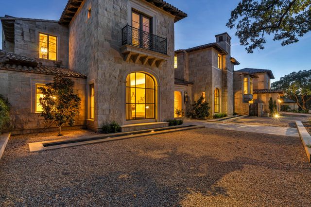 419 Lighthouse DR, Horseshoe Bay, TX 78657