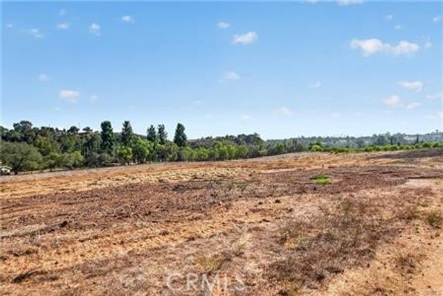 982 Live Oak Park Road, Fallbrook, CA 92028