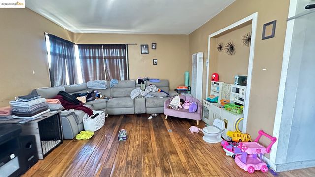 2031-2033 Chanslor Avenue, Richmond, CA 94801
