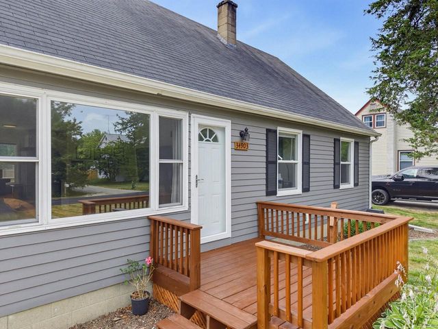 34903 PARKWAY DRIVE, Oconomowoc, WI 53066