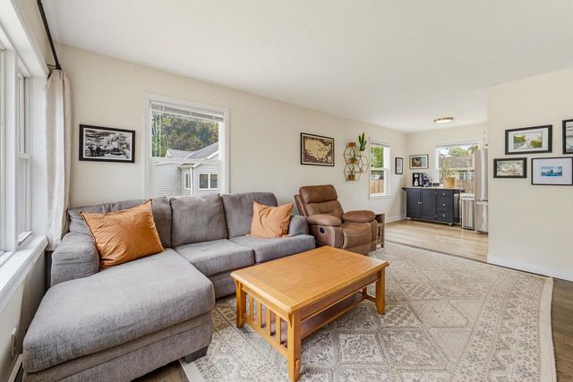 34903 PARKWAY DRIVE, Oconomowoc, WI 53066