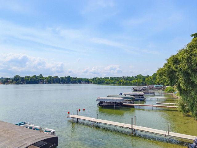 34903 PARKWAY DRIVE, Oconomowoc, WI 53066