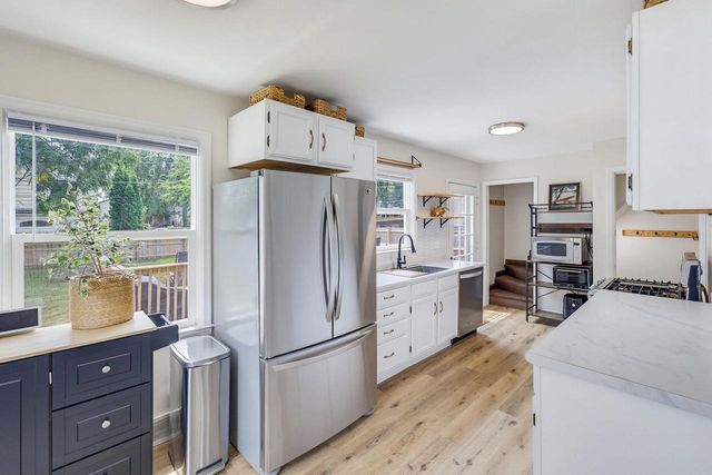 34903 PARKWAY DRIVE, Oconomowoc, WI 53066