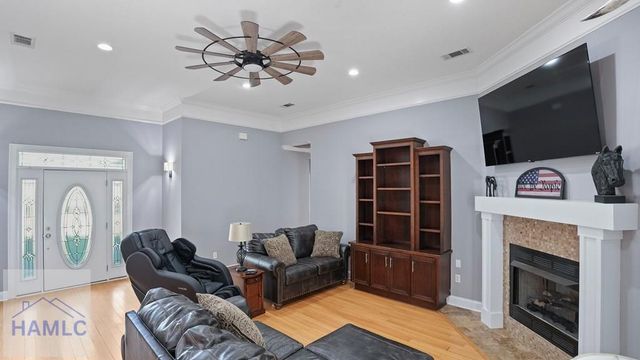 21 Bailey Drive, Jesup, GA 31545