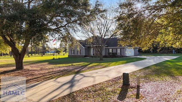 21 Bailey Drive, Jesup, GA 31545