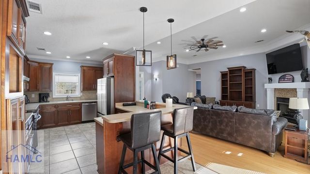 21 Bailey Drive, Jesup, GA 31545