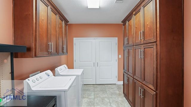 21 Bailey Drive, Jesup, GA 31545