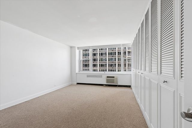 4250 N Marine Drive 531, Chicago, IL 60613