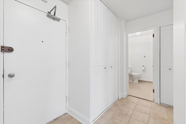 4250 N Marine Drive 531, Chicago, IL 60613