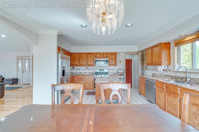 29593 Medbury Street, Farmington Hills, MI 48336