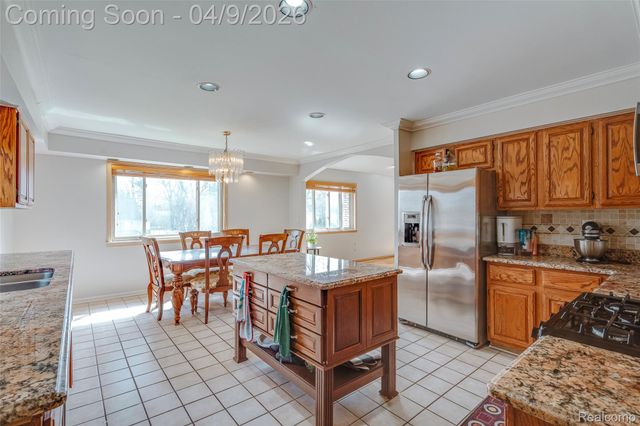 29593 Medbury Street, Farmington Hills, MI 48336