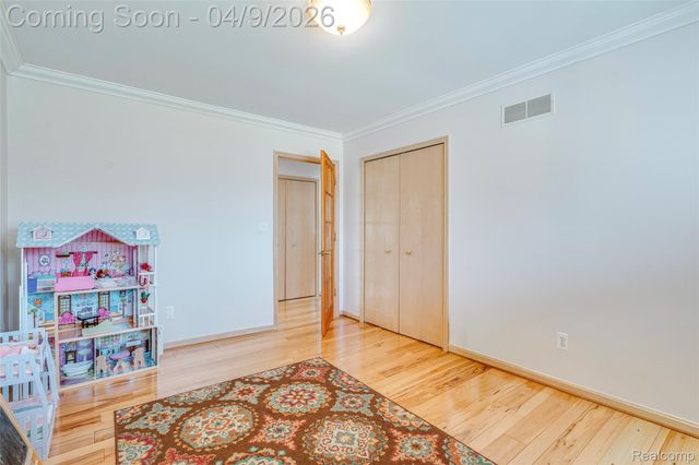 29593 Medbury Street, Farmington Hills, MI 48336