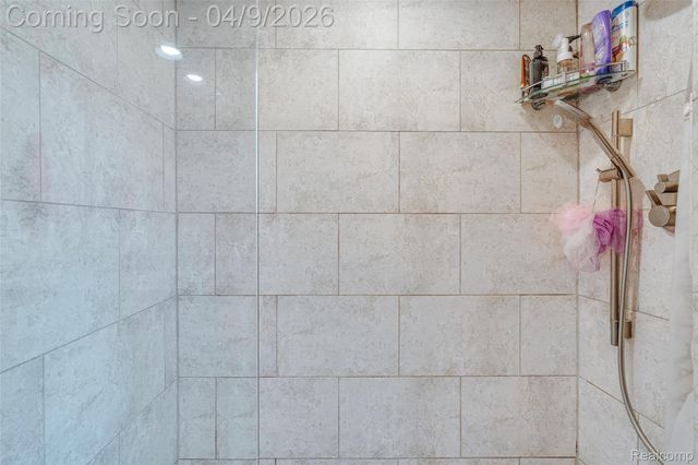 29593 Medbury Street, Farmington Hills, MI 48336