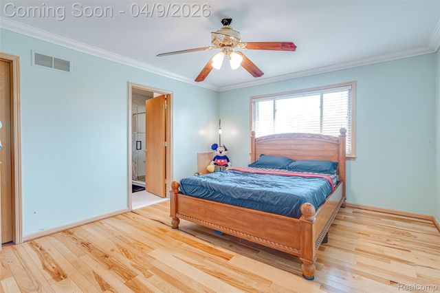 29593 Medbury Street, Farmington Hills, MI 48336