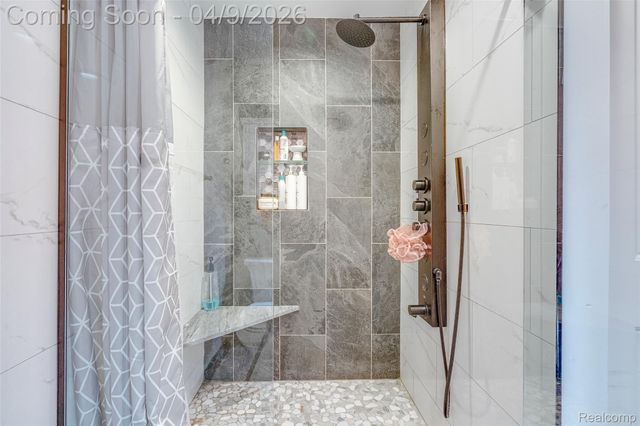 29593 Medbury Street, Farmington Hills, MI 48336