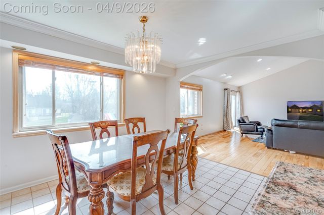 29593 Medbury Street, Farmington Hills, MI 48336