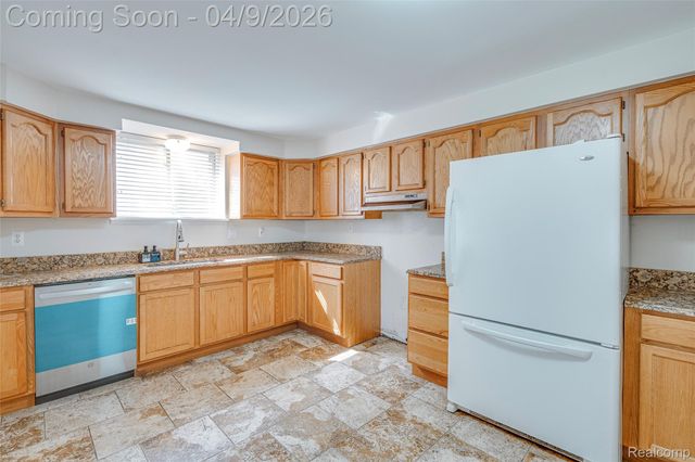 29593 Medbury Street, Farmington Hills, MI 48336