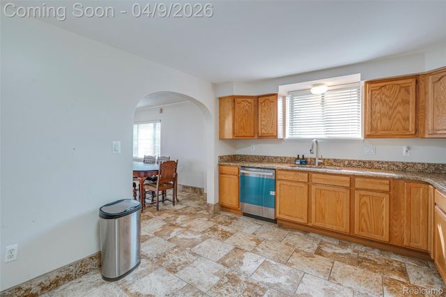 29593 Medbury Street, Farmington Hills, MI 48336