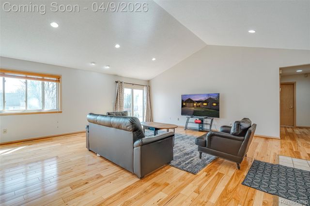 29593 Medbury Street, Farmington Hills, MI 48336