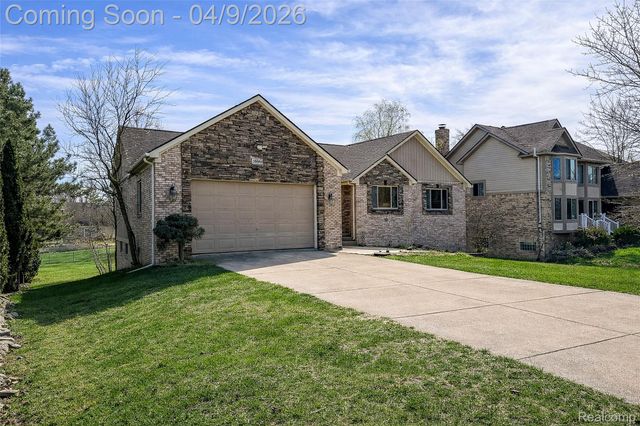 29593 Medbury Street, Farmington Hills, MI 48336